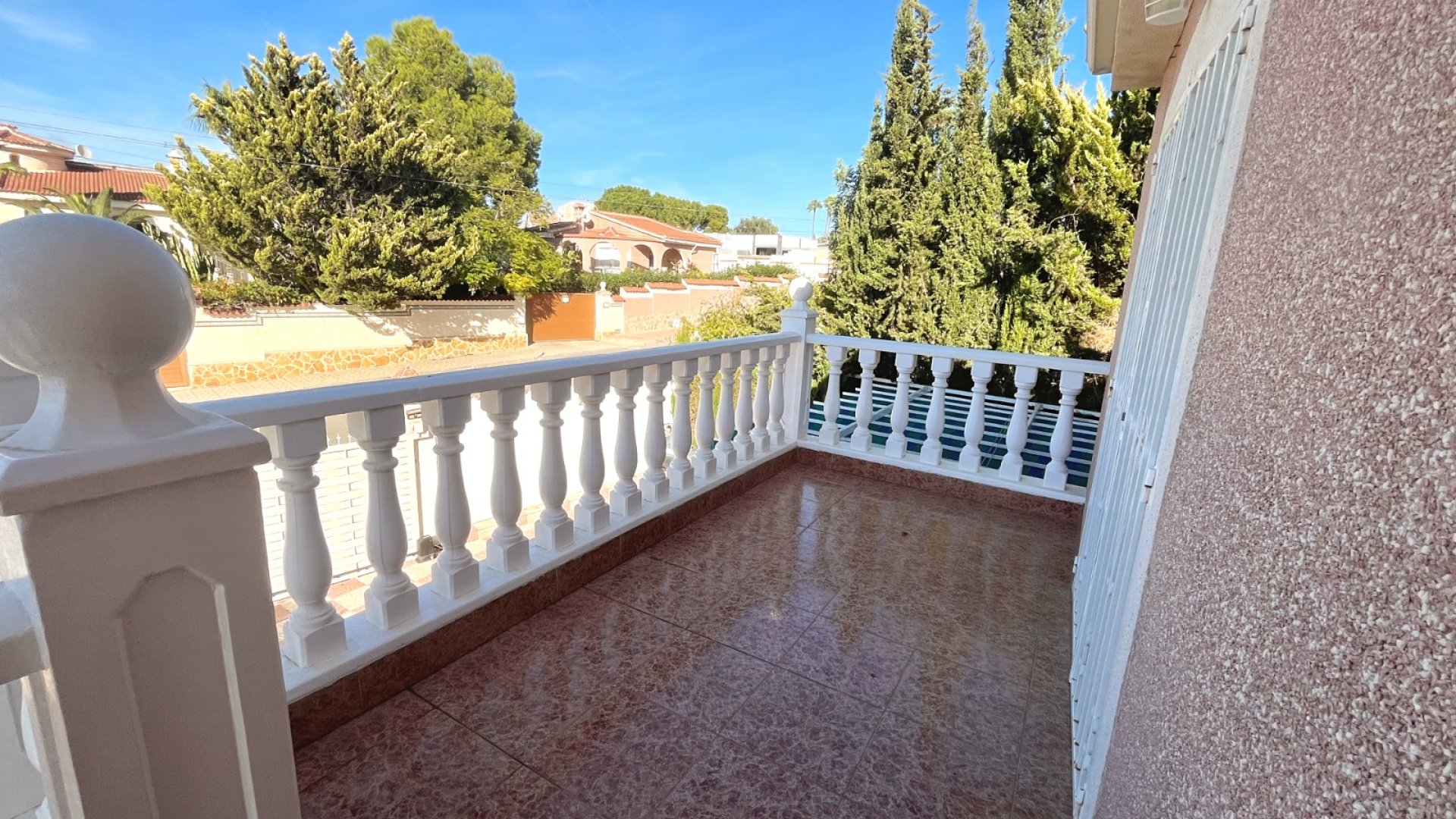 Resale - Villa -
Ciudad Quesada