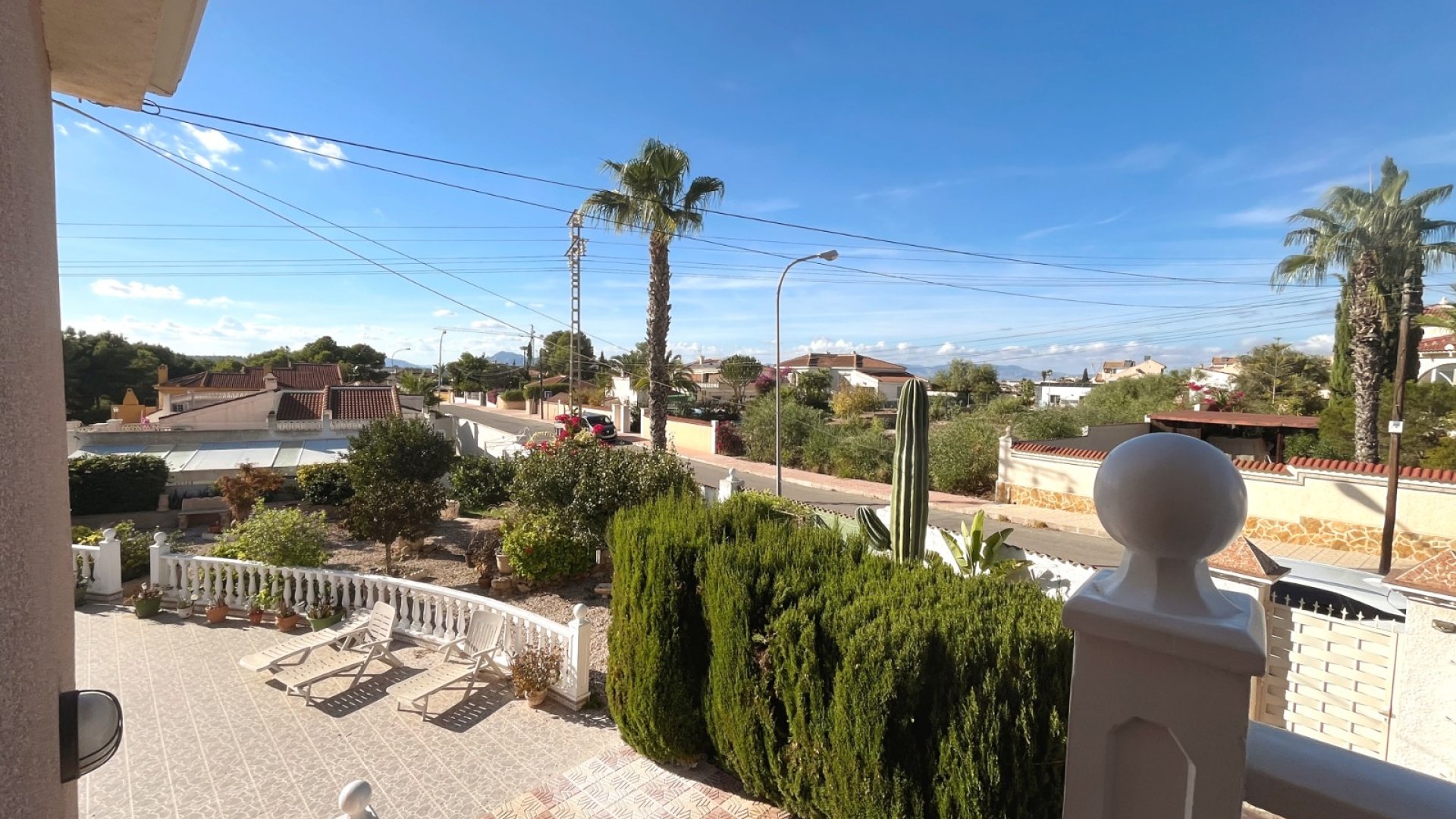 Resale - Villa -
Ciudad Quesada
