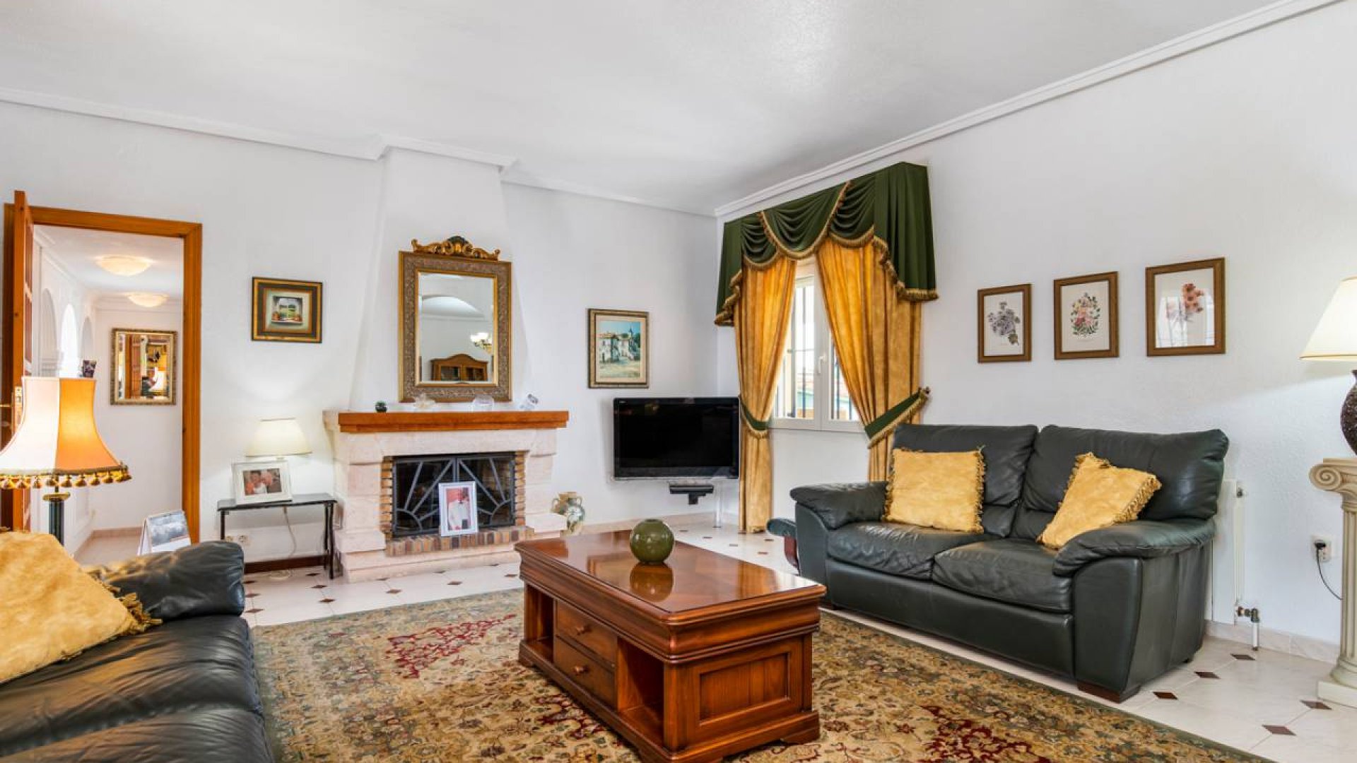 Resale - Villa -
Ciudad Quesada