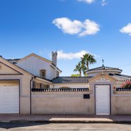 Resale - Villa -
Ciudad Quesada