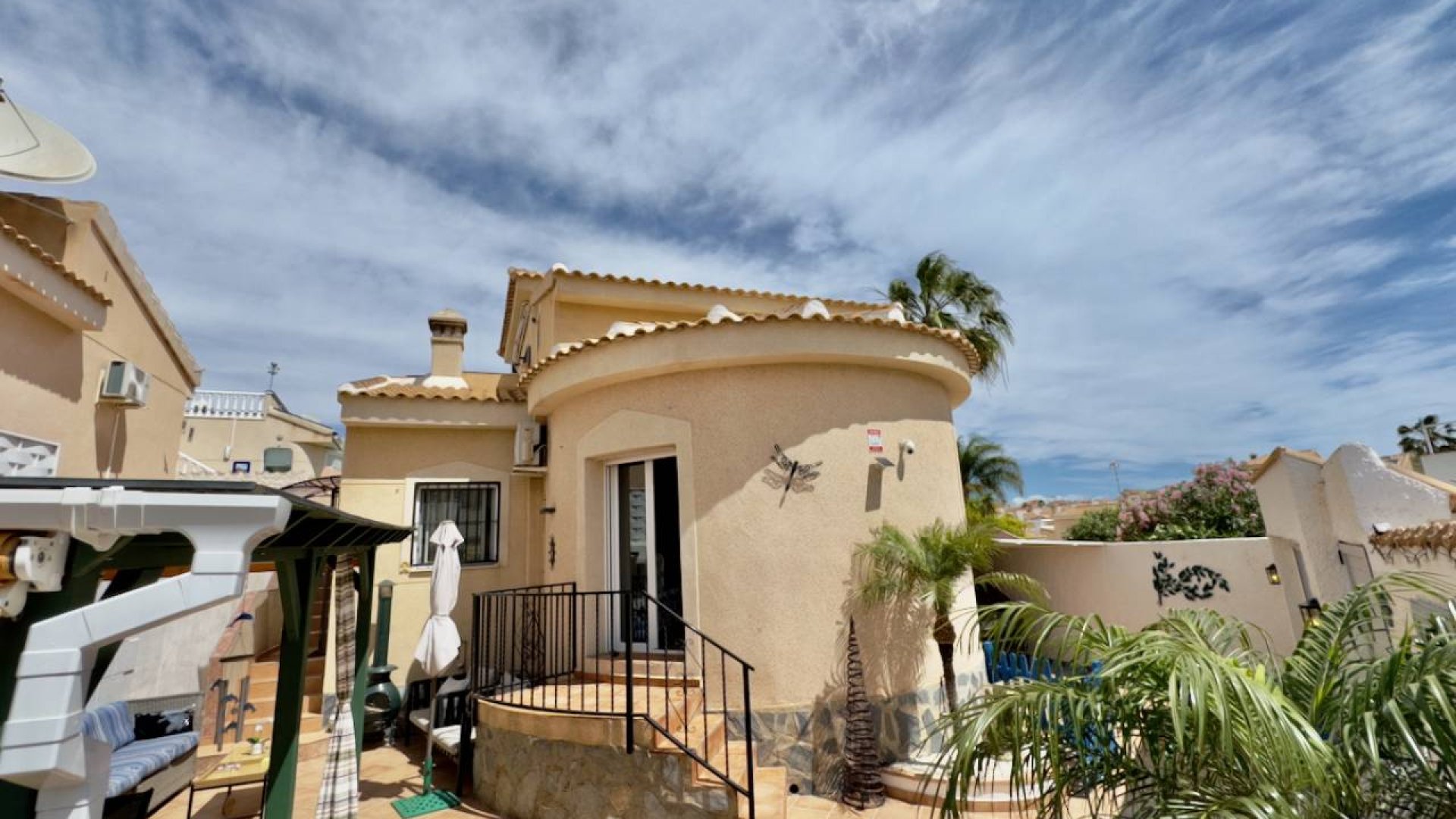 Resale - Villa -
Ciudad Quesada