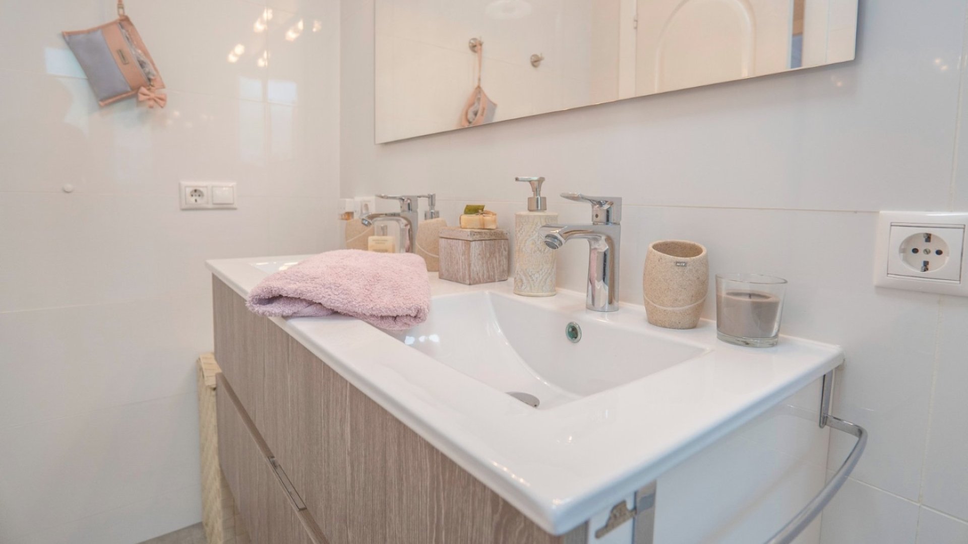 Resale - Villa -
Ciudad Quesada