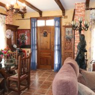 Resale - Villa -
Daya Nueva