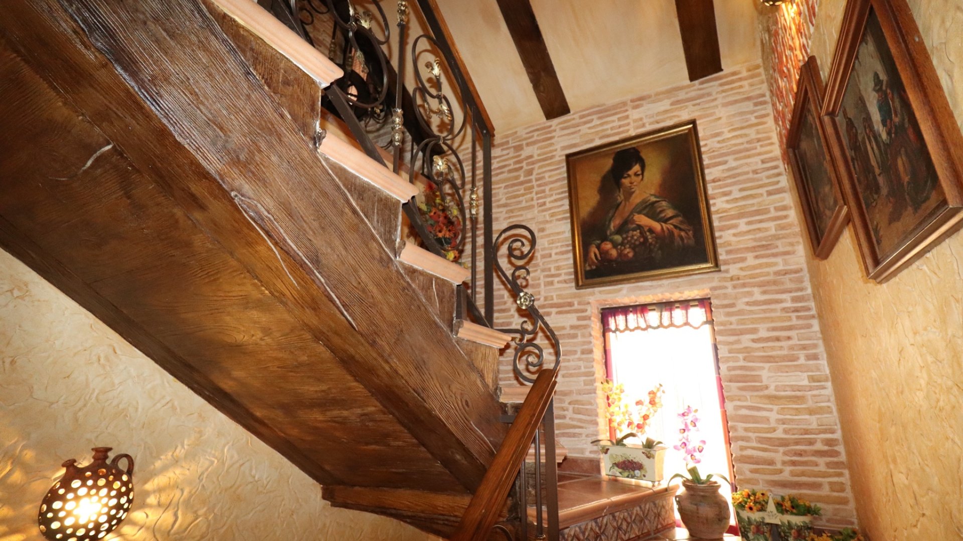 Resale - Villa -
Daya Nueva