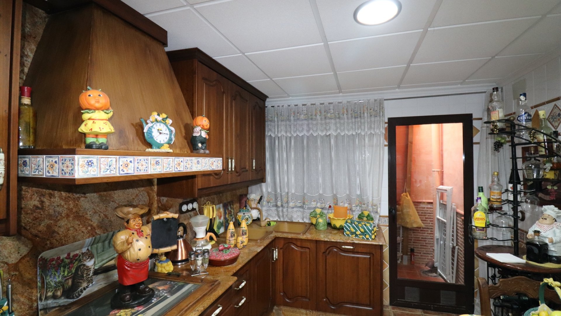 Resale - Villa -
Daya Nueva