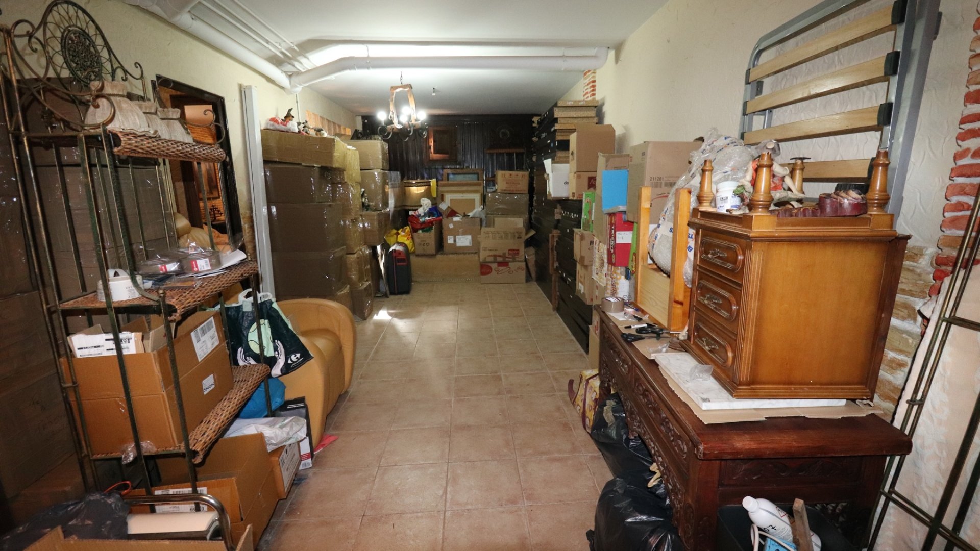 Resale - Villa -
Daya Nueva