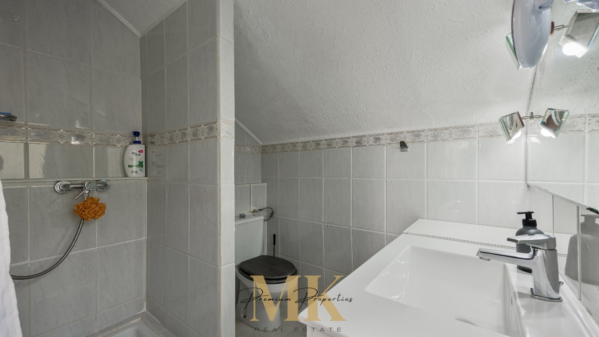 Resale - Villa -
Denia - Montgó
