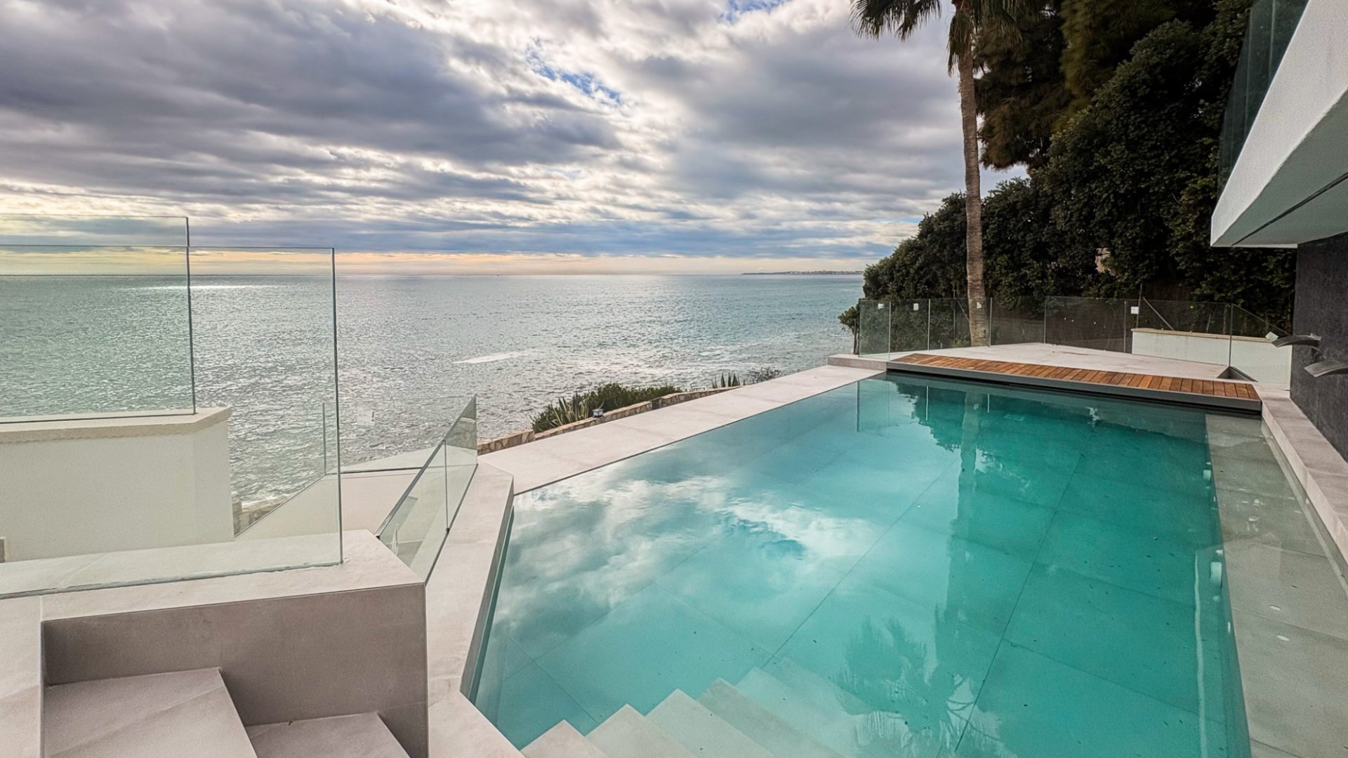 Resale - Villa -
El Campello - Coveta fuma