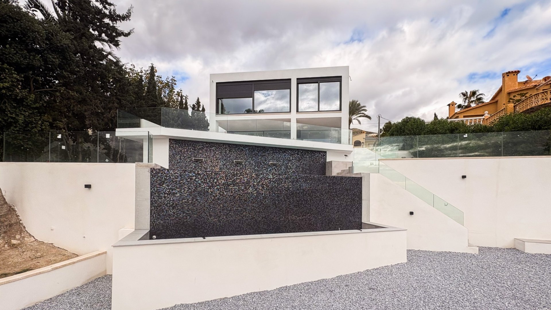 Resale - Villa -
El Campello - Coveta fuma