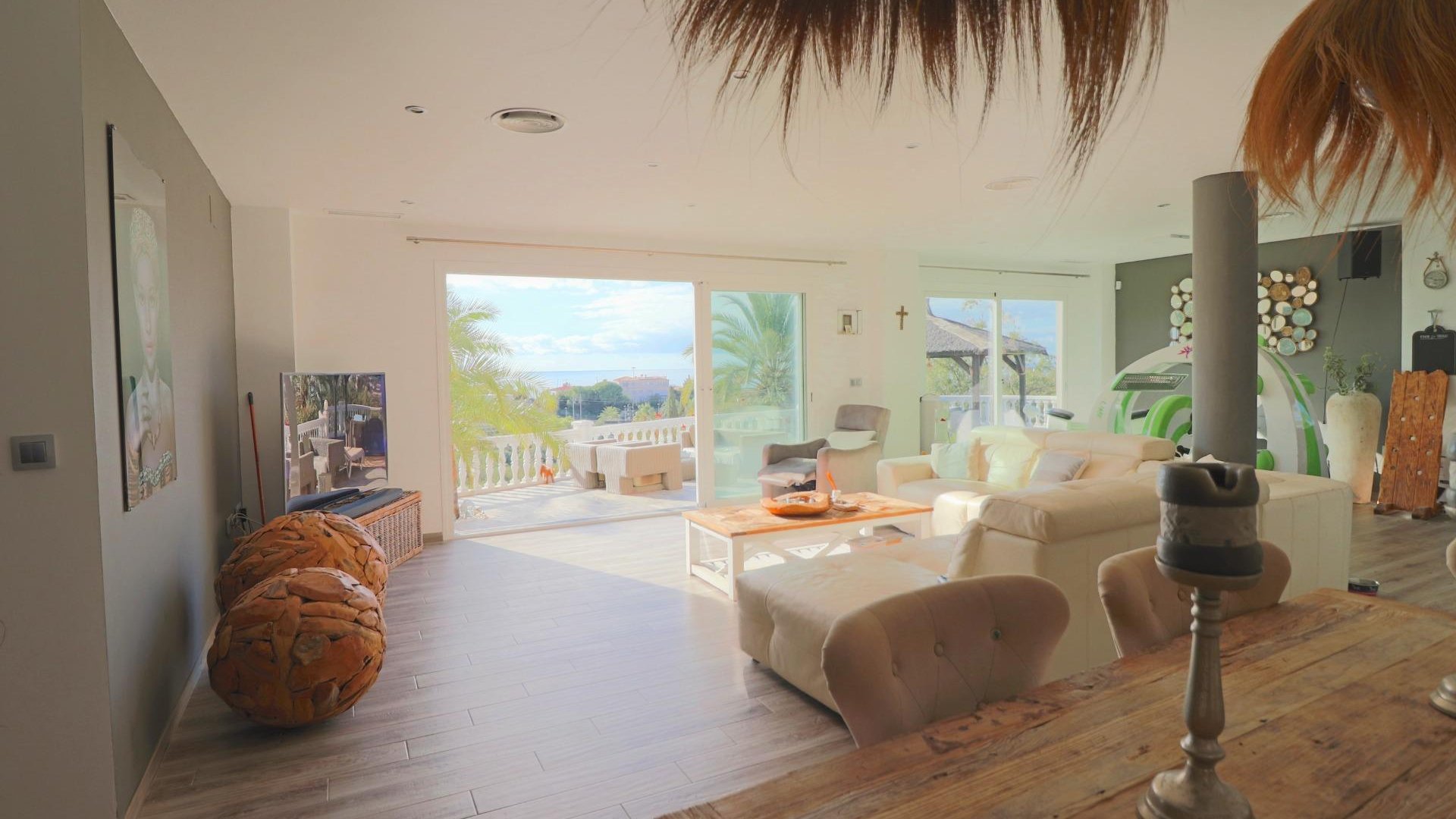 Resale - Villa -
El Campello - Coveta fuma