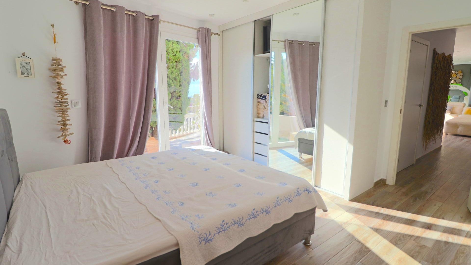 Resale - Villa -
El Campello - Coveta fuma