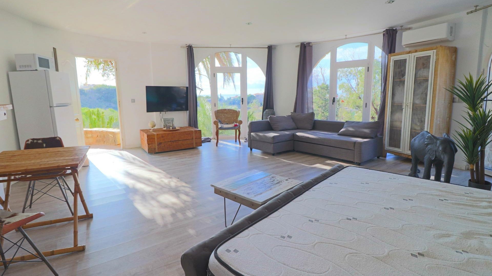 Resale - Villa -
El Campello - Coveta fuma