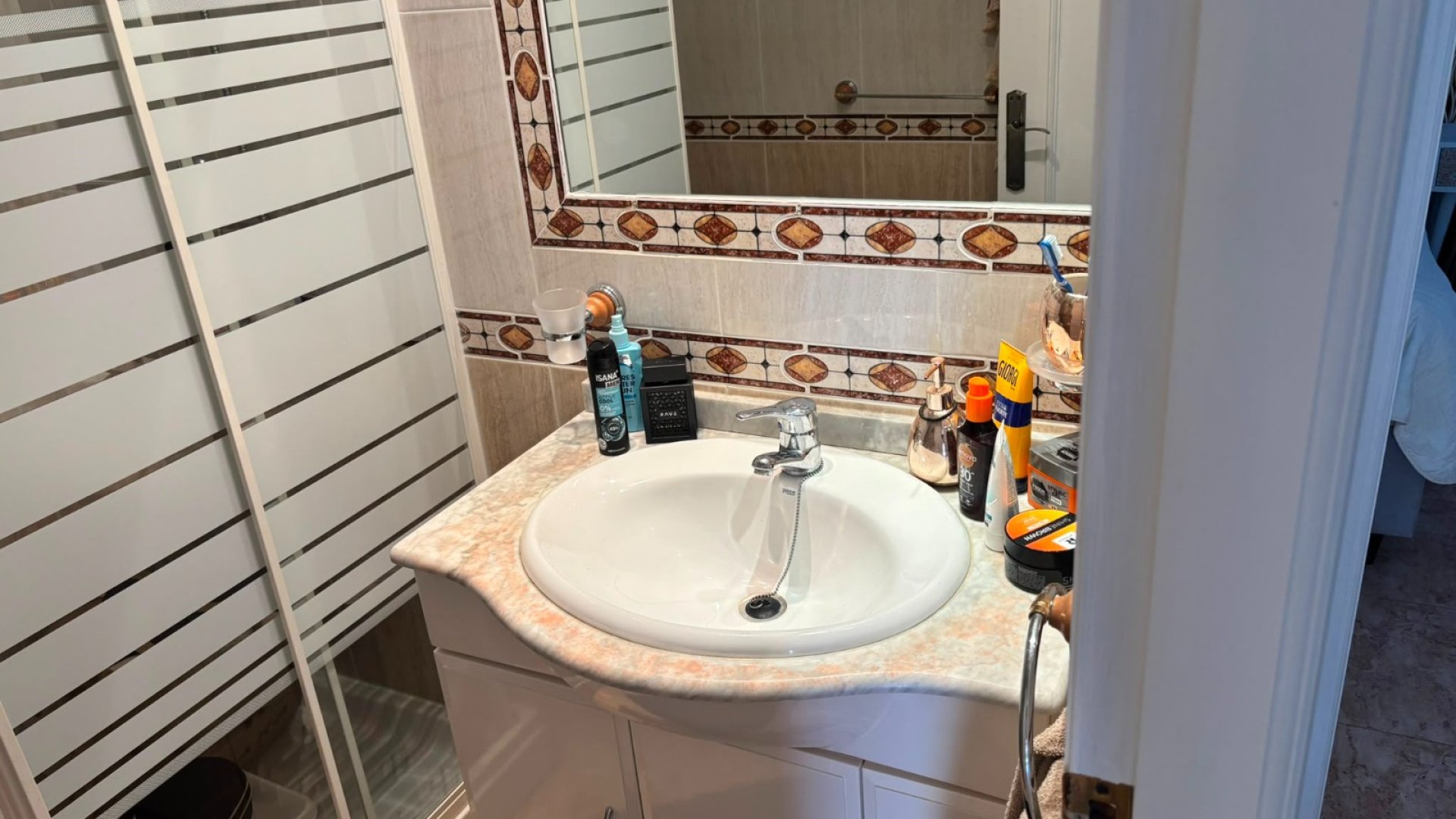 Resale - Villa -
El Raso - Guardamar del Segura