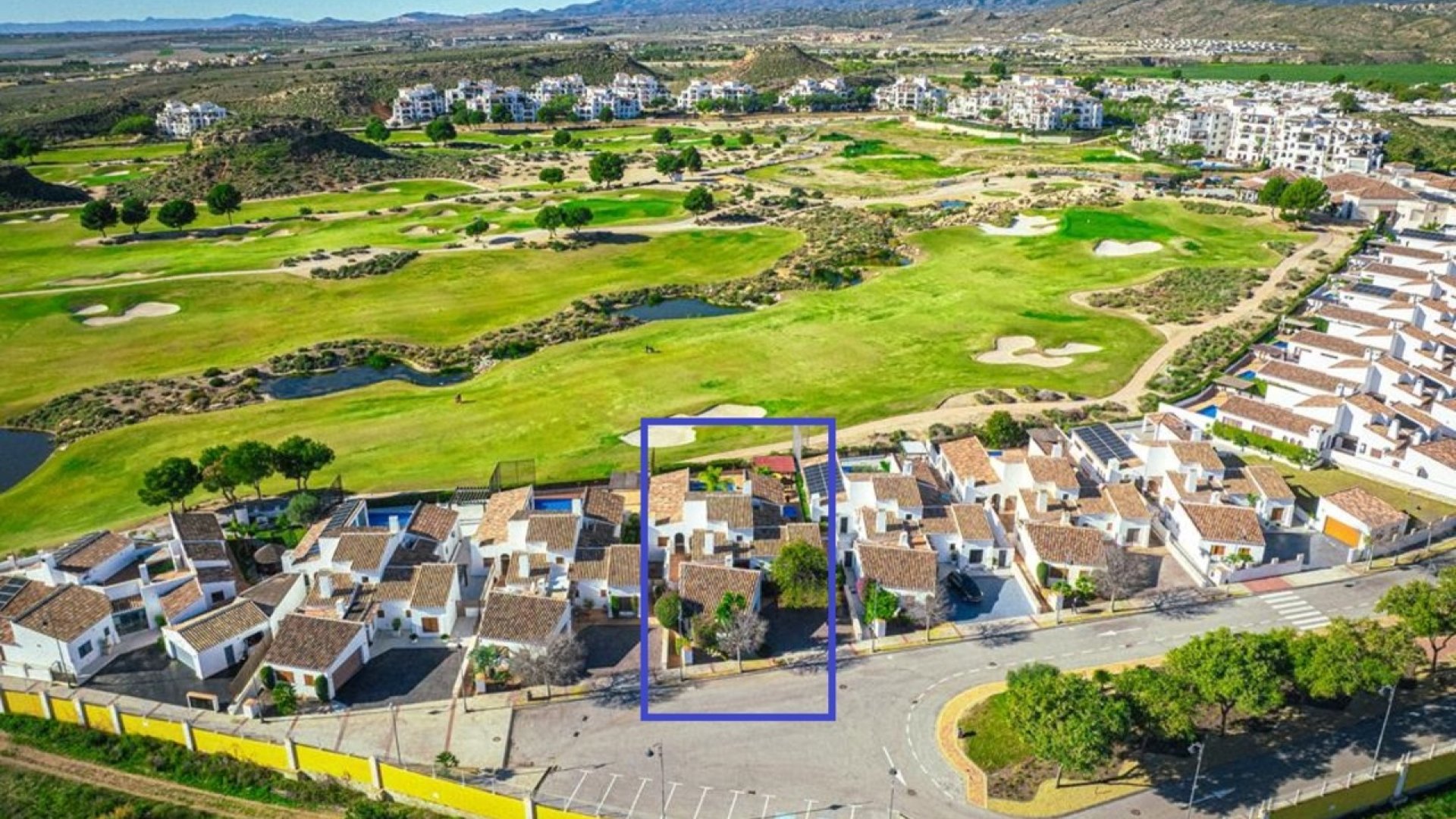 Resale - Villa -
El Valle Golf Resort