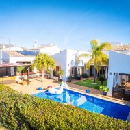 Resale - Villa -
El Valle Golf Resort