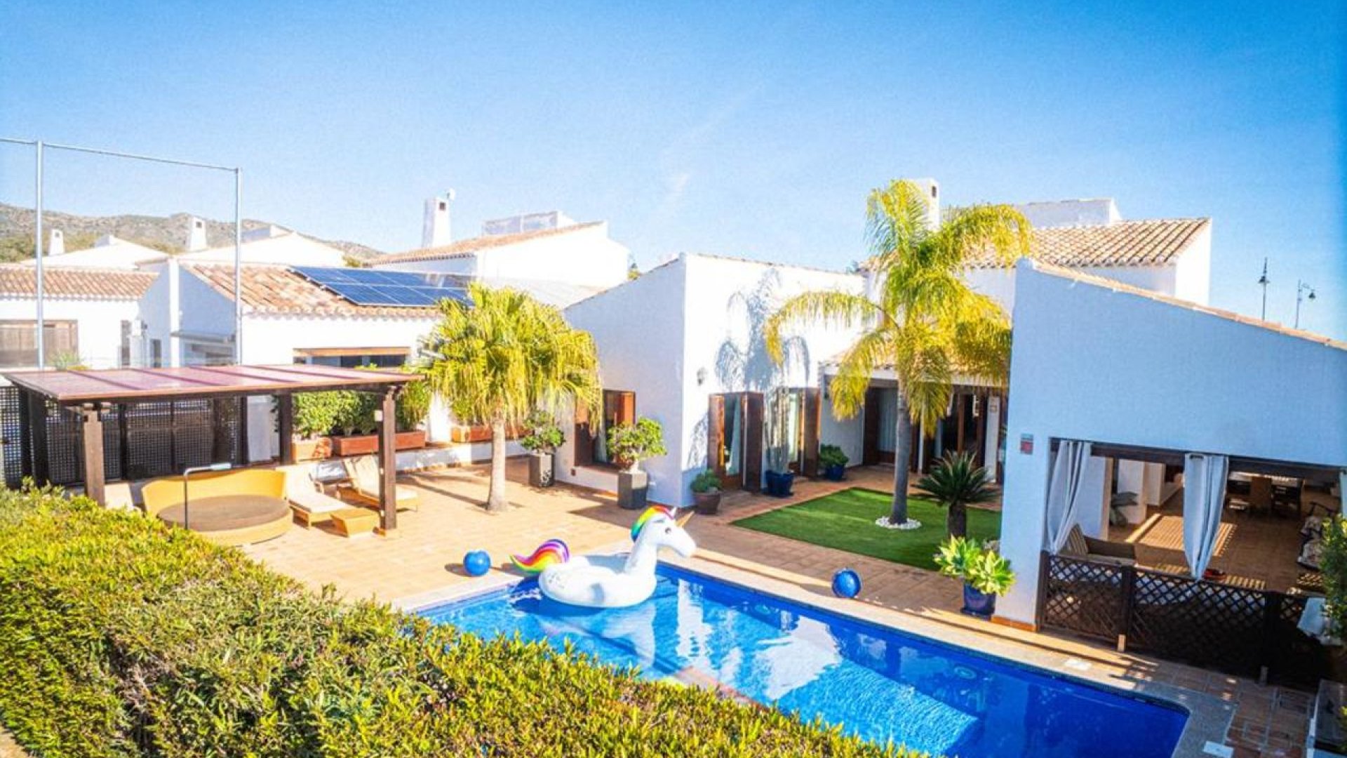 Resale - Villa -
El Valle Golf Resort