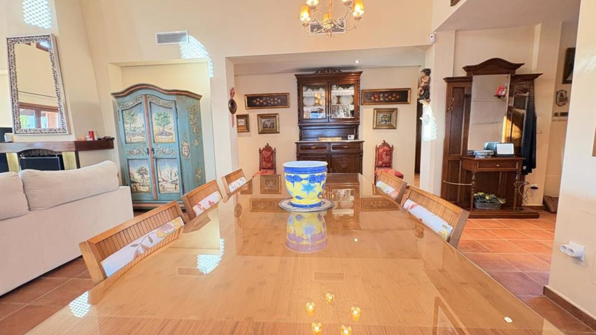 Resale - Villa -
El Valle Golf Resort