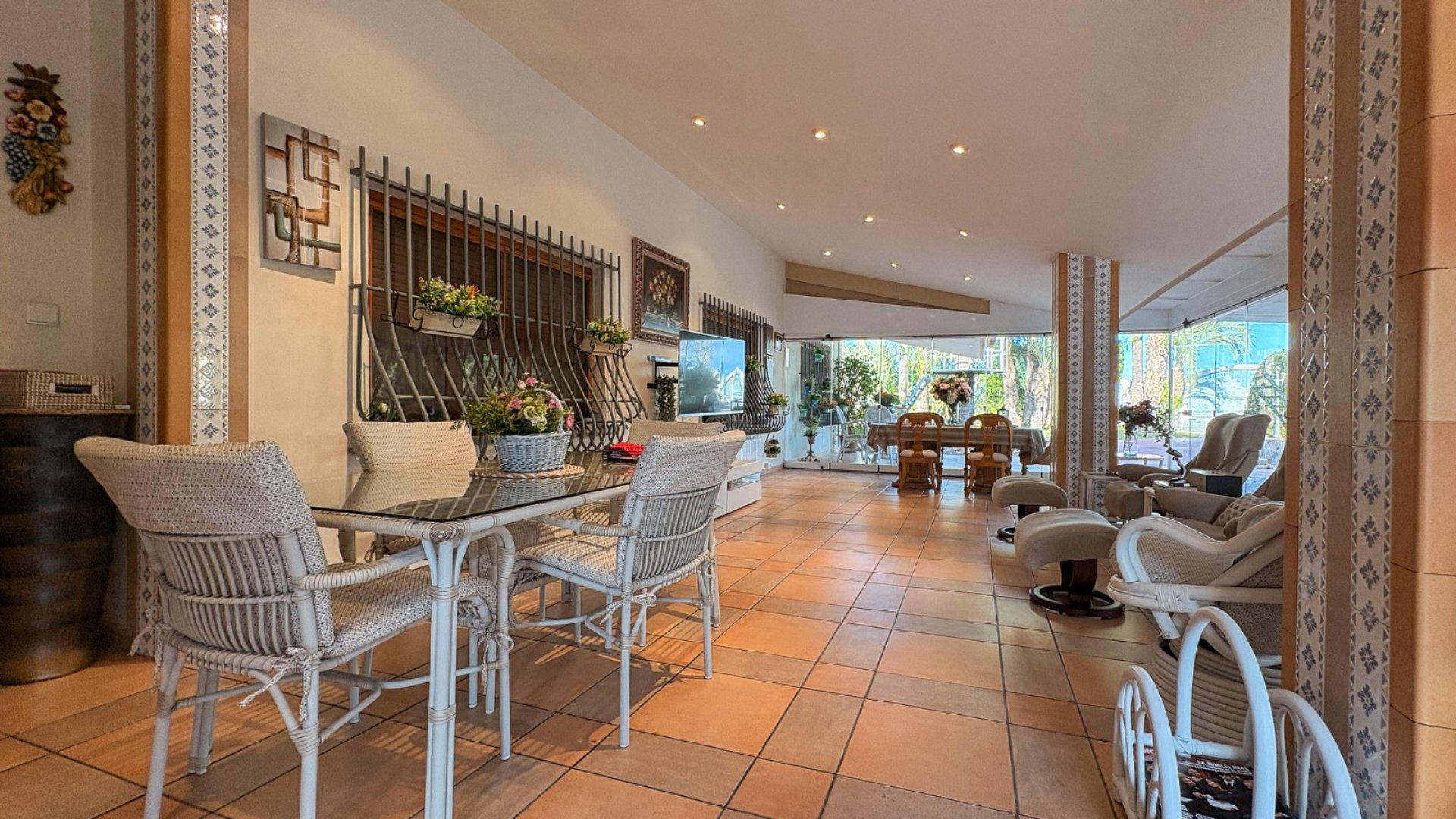 Resale - Villa -
Elche - Altzabares Alto