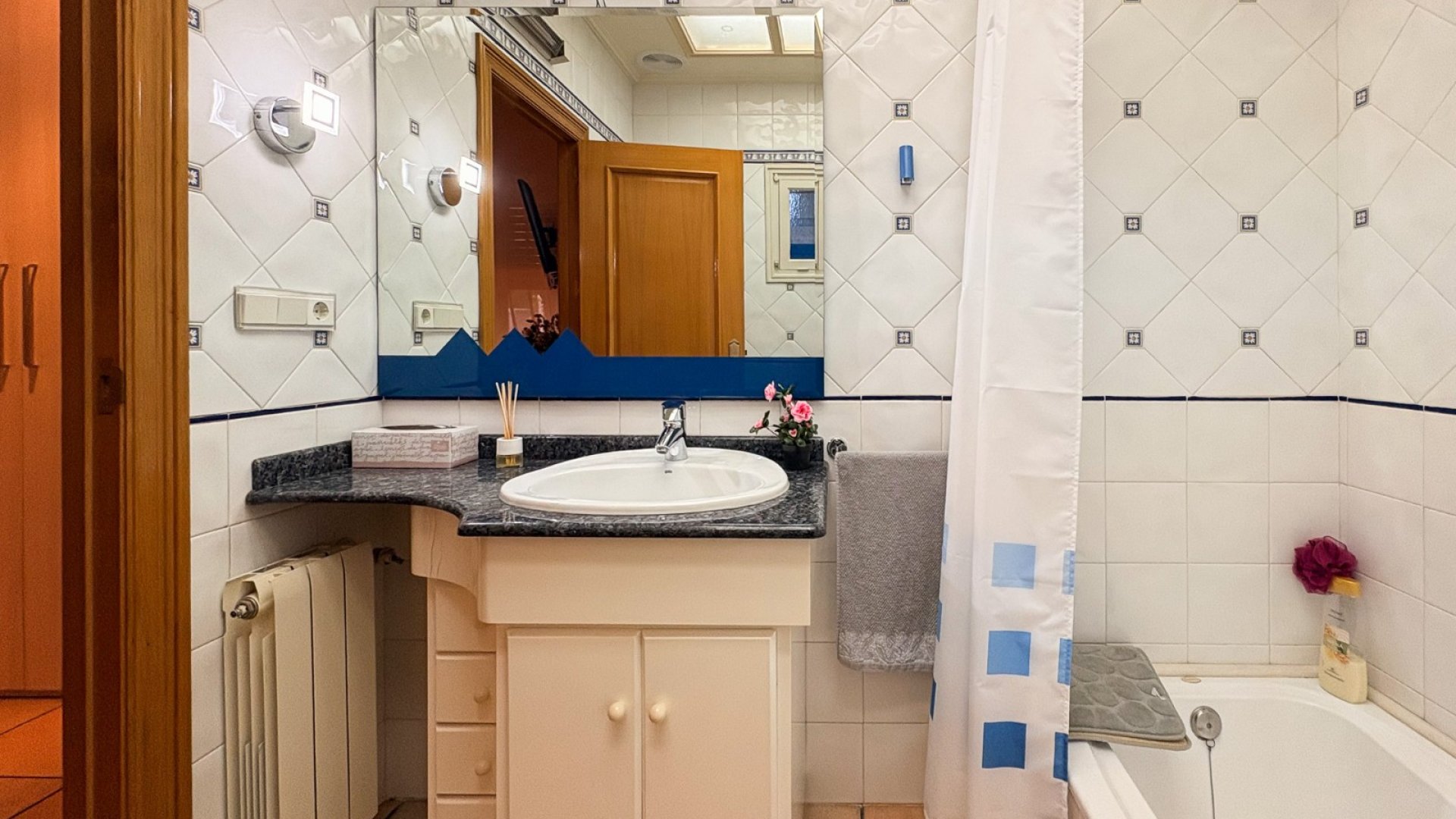 Resale - Villa -
Elche - Altzabares Alto