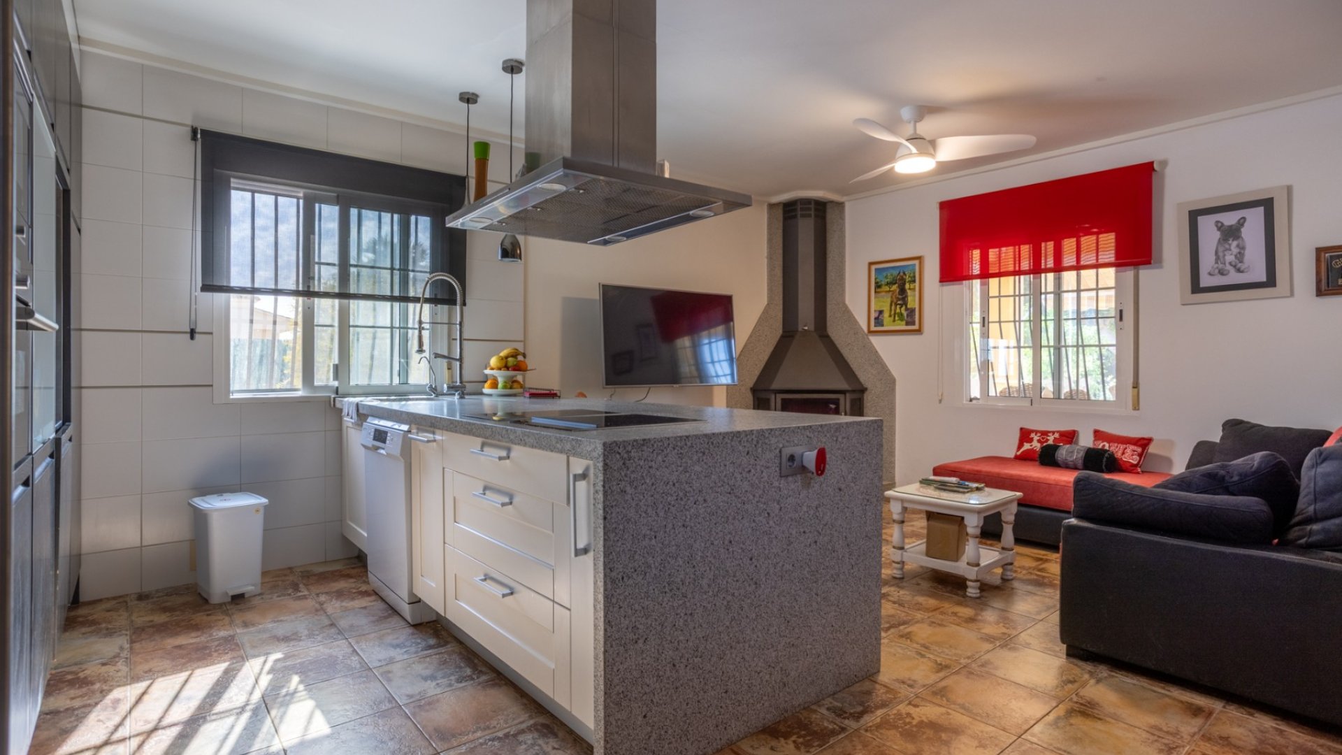 Resale - Villa -
Elche - La Hoya