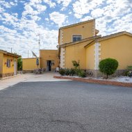 Resale - Villa -
Elche - La Hoya