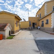 Resale - Villa -
Elche - La Hoya