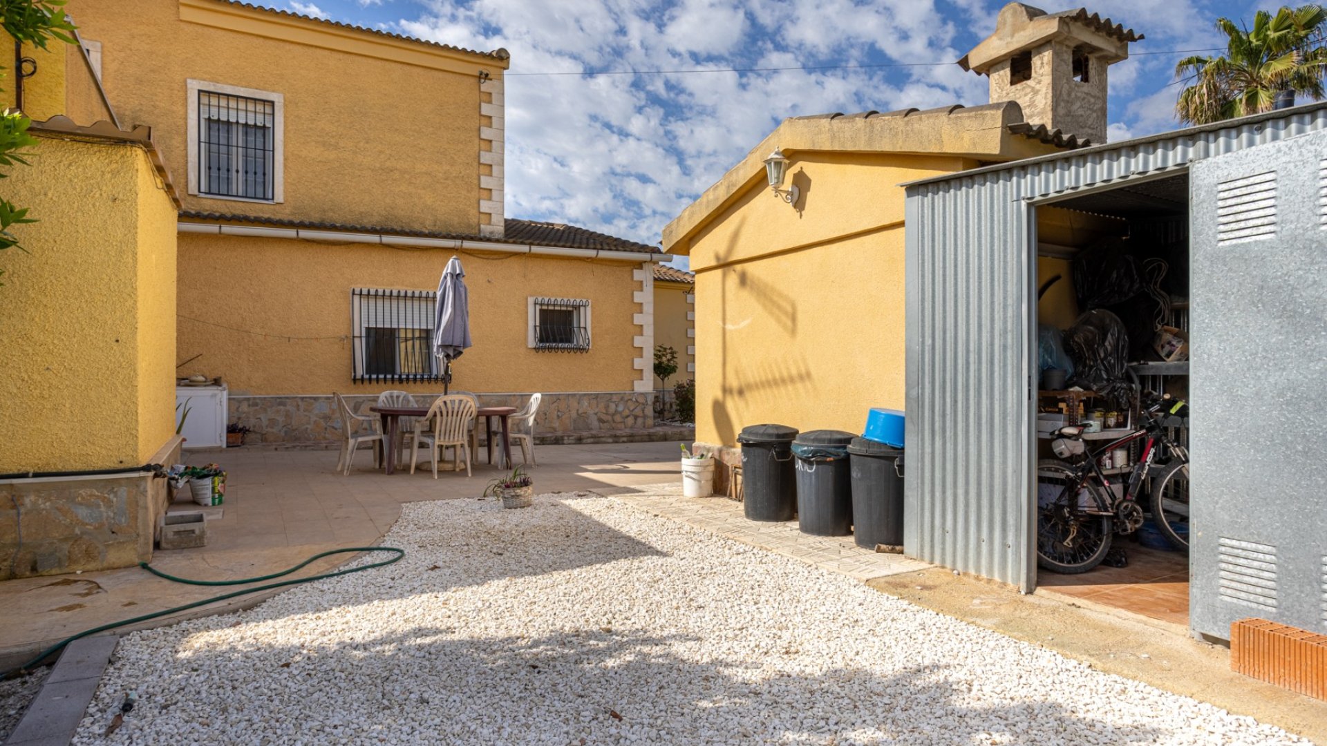 Resale - Villa -
Elche - La Hoya