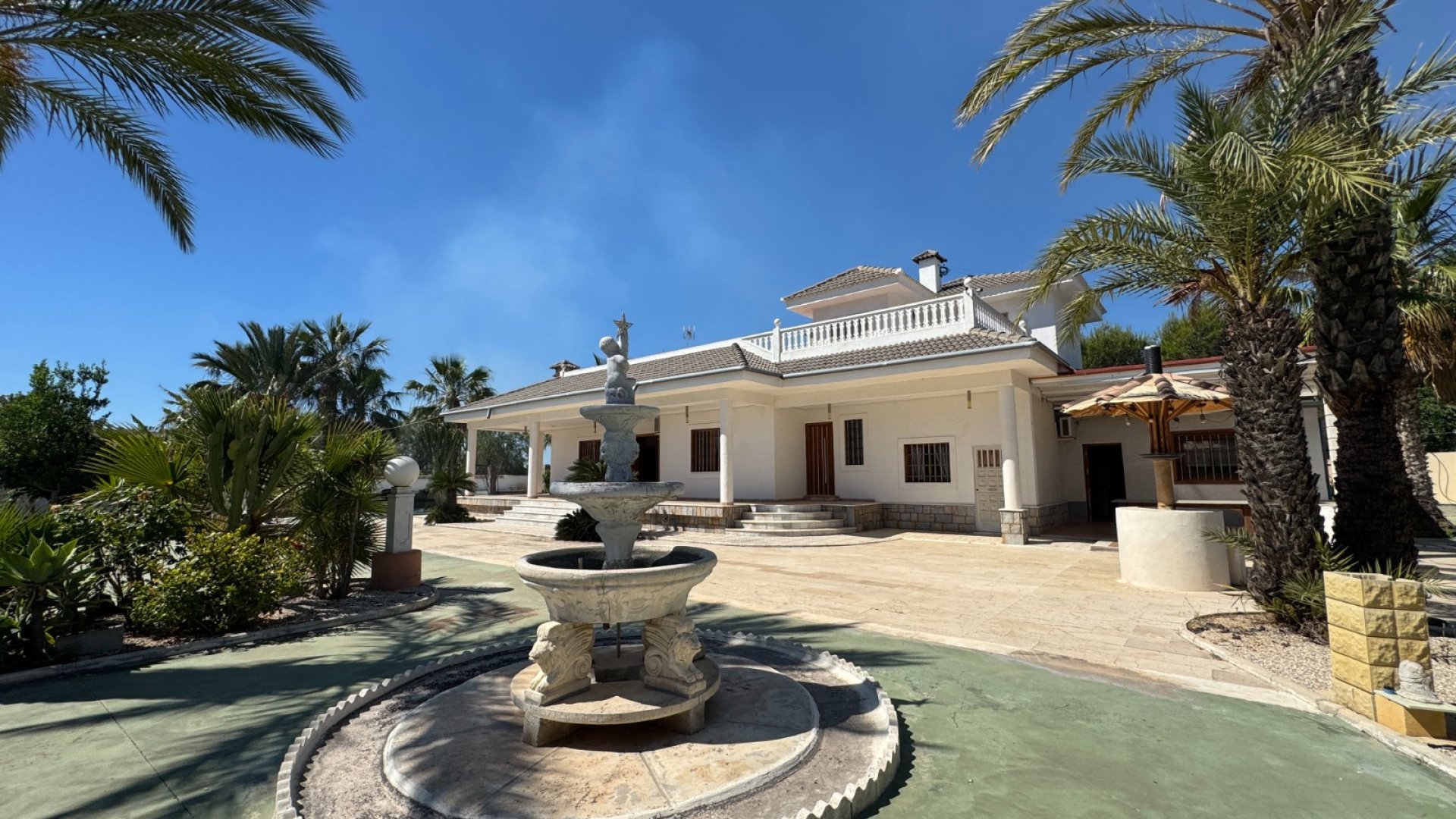 Resale - Villa -
Elche - Valverde