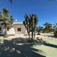 Resale - Villa -
Elche - Valverde