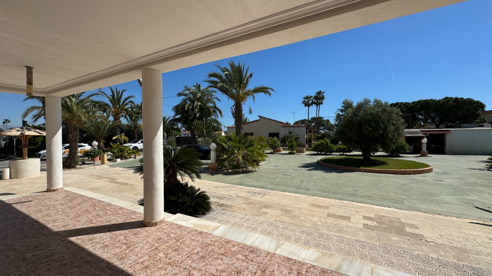 Resale - Villa -
Elche - Valverde