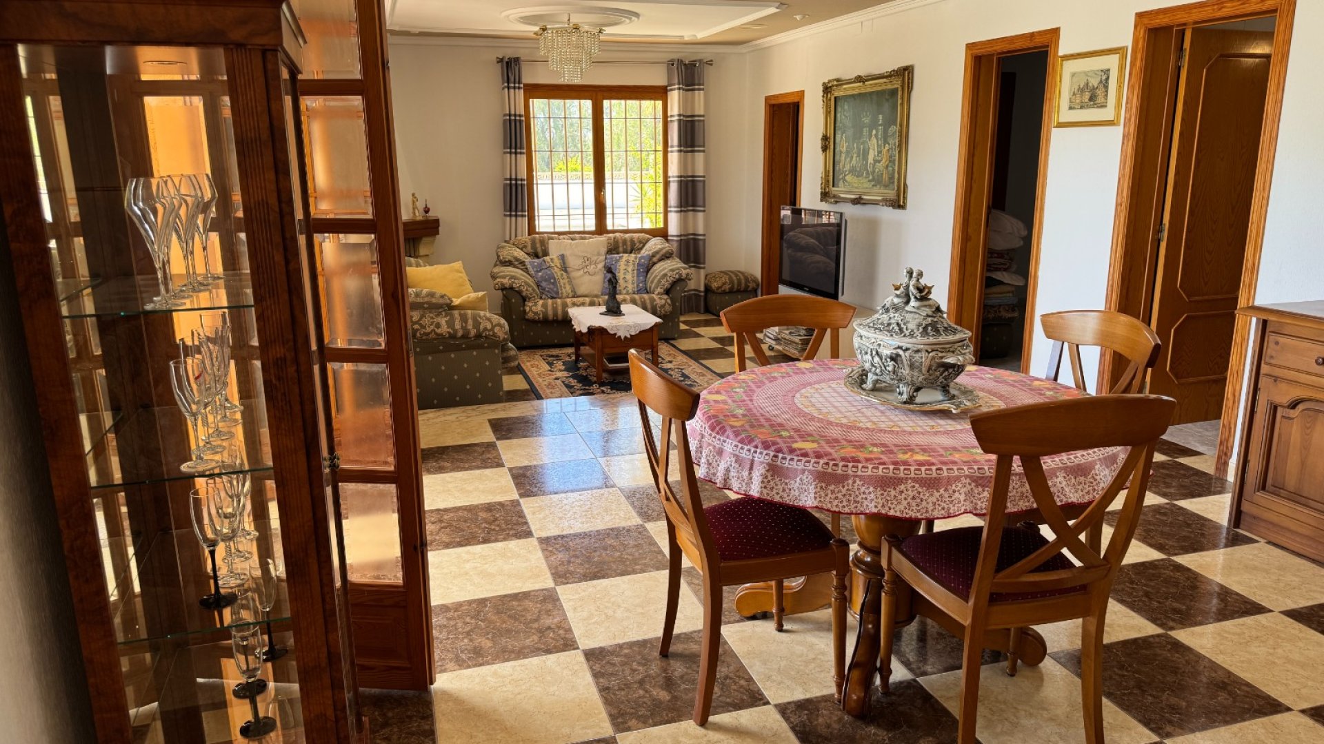 Resale - Villa -
Elche - Valverde