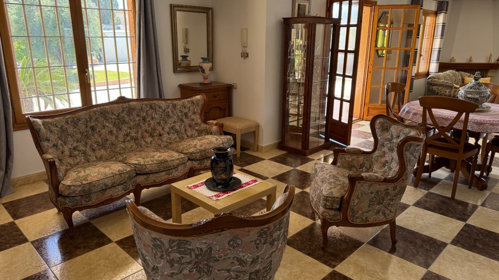 Resale - Villa -
Elche - Valverde
