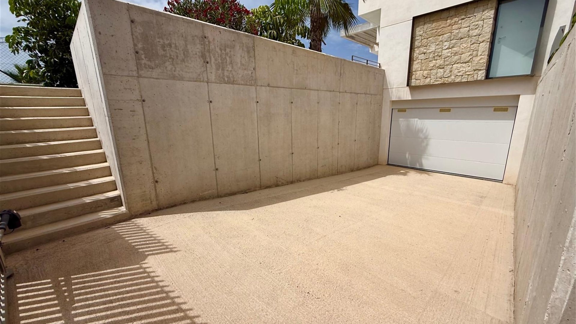 Resale - Villa -
Finestrat - Sierra Cortina
