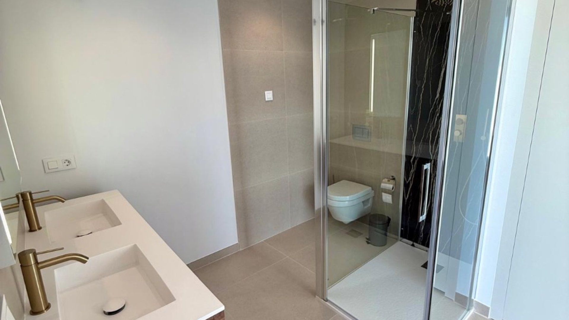 Resale - Villa -
Finestrat - Sierra Cortina