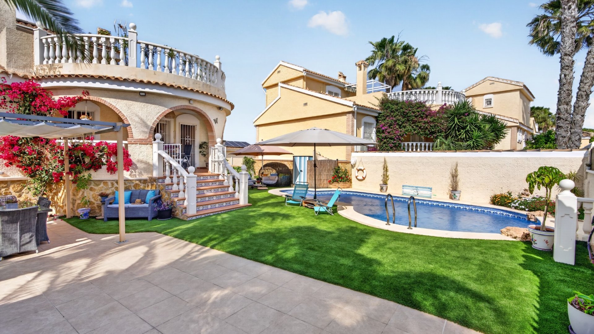 Resale - Villa -
Gran Alacant - Monte y Mar