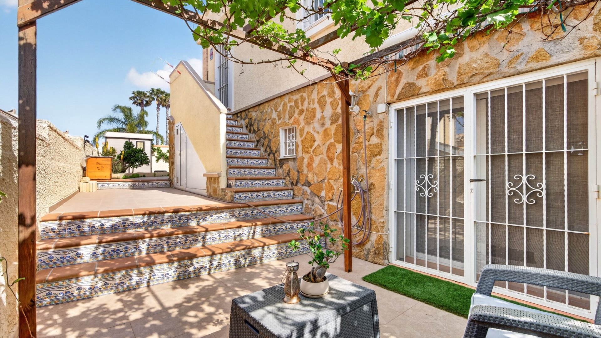 Resale - Villa -
Gran Alacant - Monte y Mar