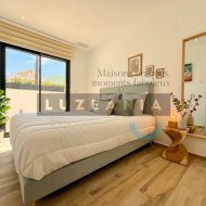 Resale - Villa -
Guardamar del Segura - El Moncayo