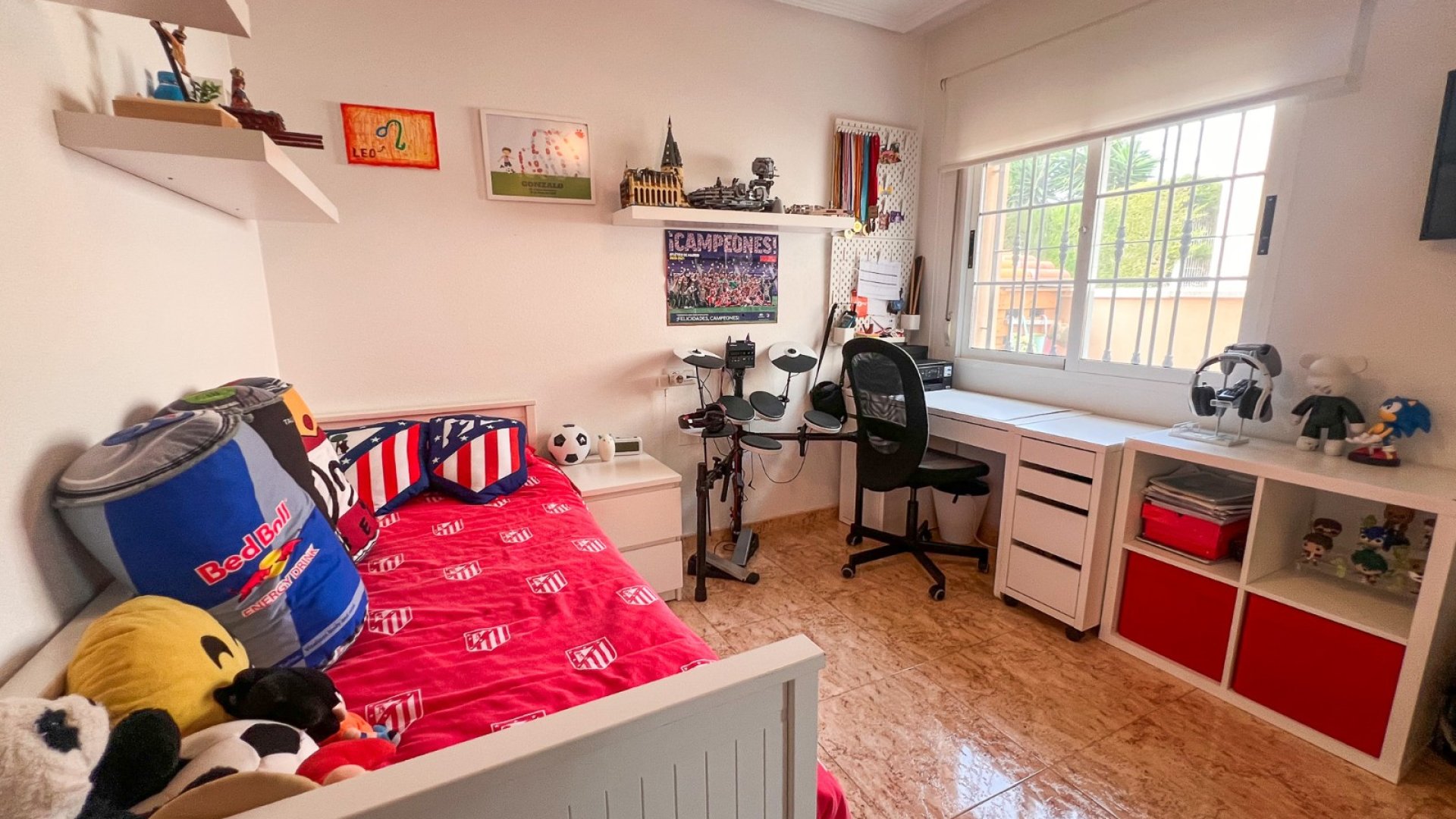 Resale - Villa -
Guardamar del Segura - El Raso