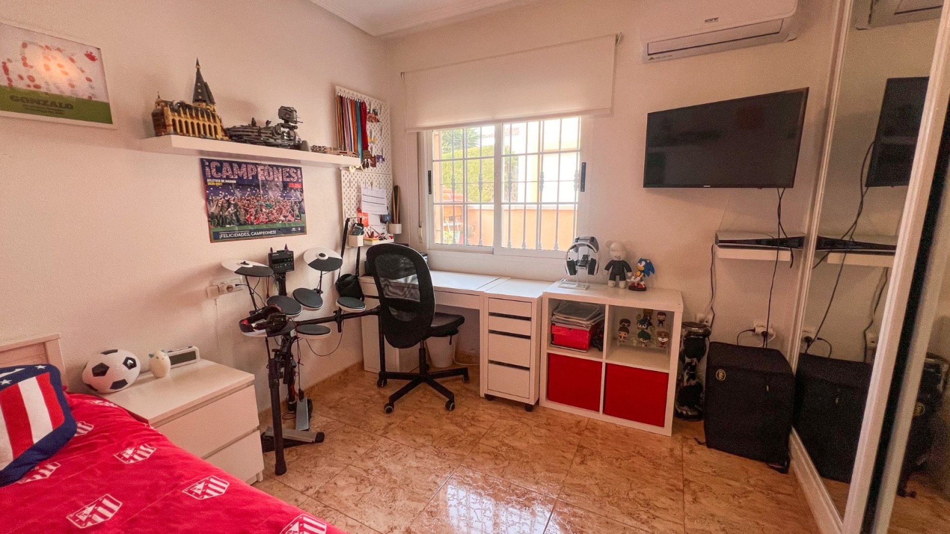Resale - Villa -
Guardamar del Segura - El Raso