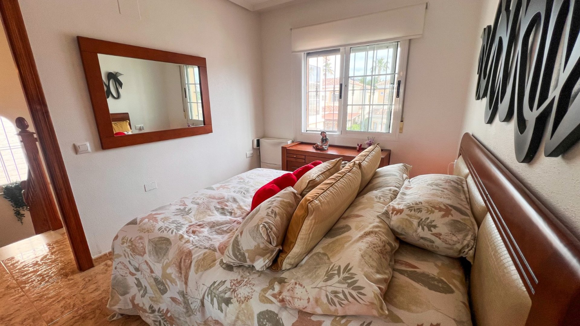 Resale - Villa -
Guardamar del Segura - El Raso