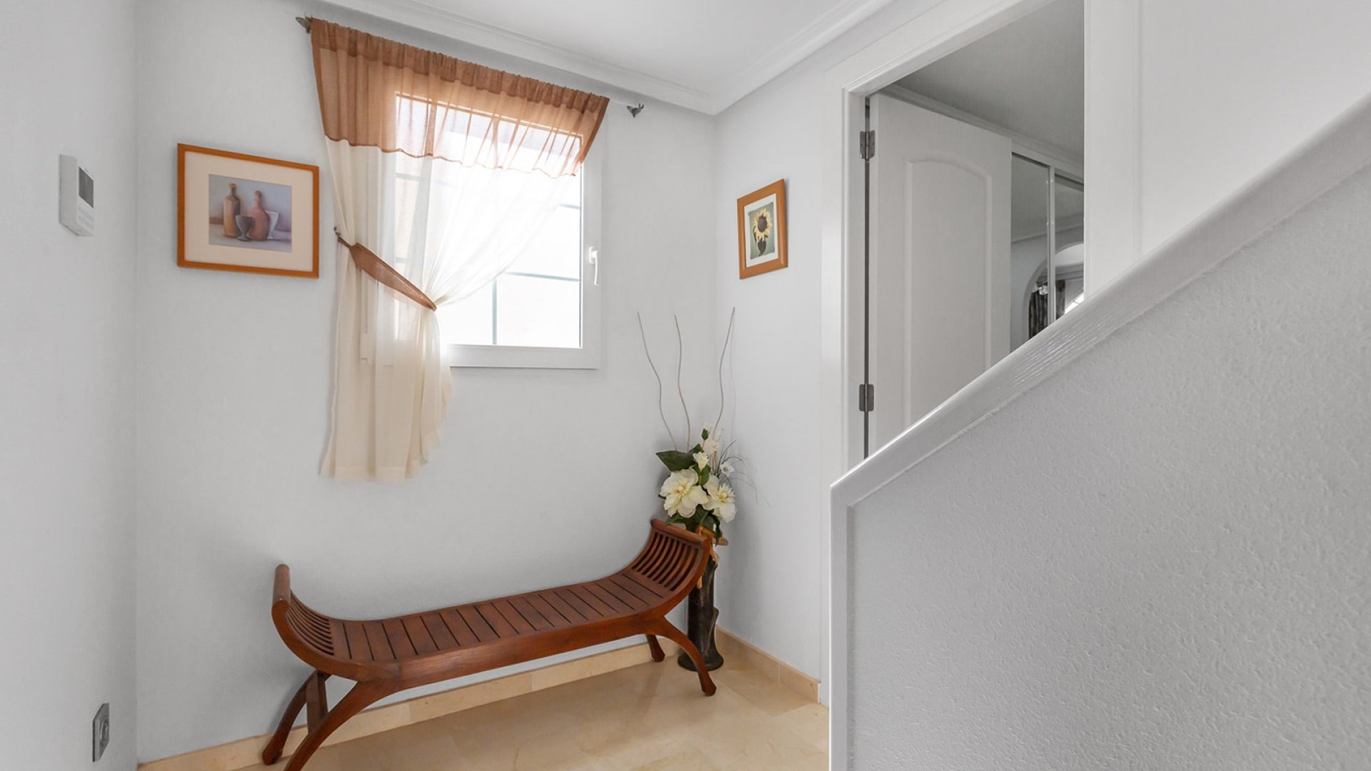 Resale - Villa -
Guardamar del Segura - El Raso