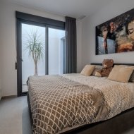 Resale - Villa -
Guardamar del Segura - Urbanizaciones
