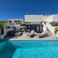 Resale - Villa -
Guardamar del Segura - Urbanizaciones