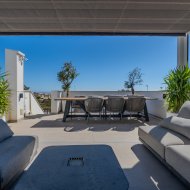 Resale - Villa -
Guardamar del Segura - Urbanizaciones