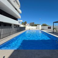Resale - Villa -
Guardamar del Segura - Urbanizaciones
