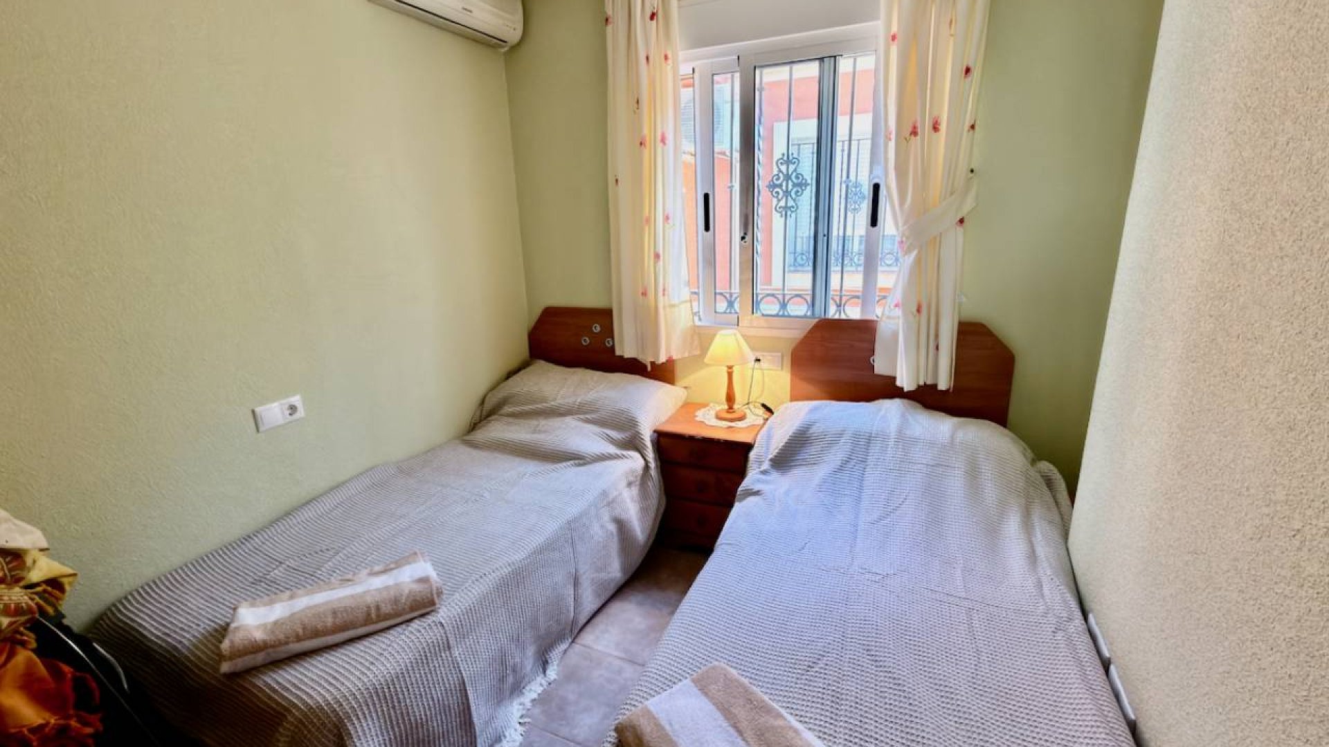 Resale - Villa -
Guardamar del Segura