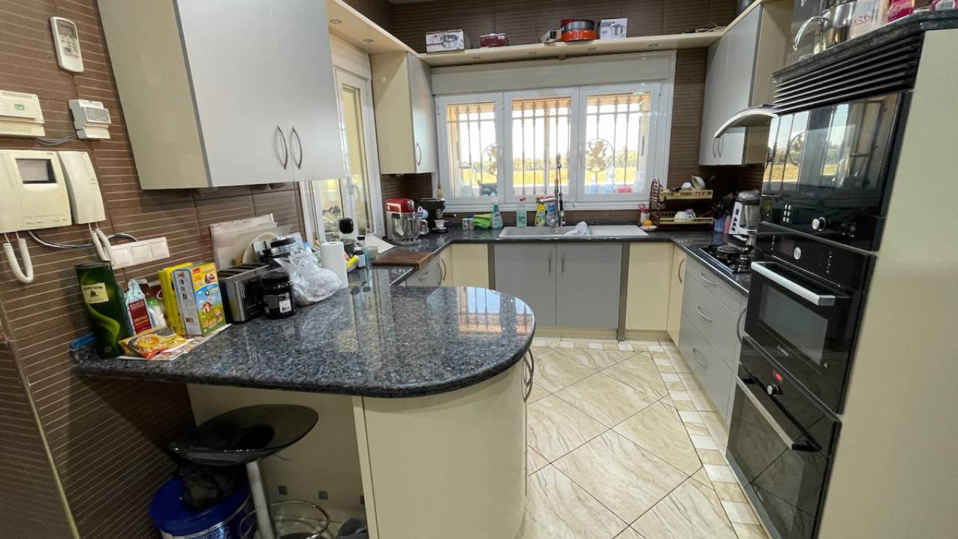 Resale - Villa -
Guardamar del Segura