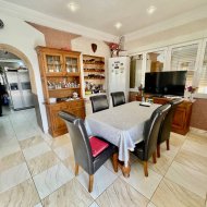 Resale - Villa -
Guardamar del Segura
