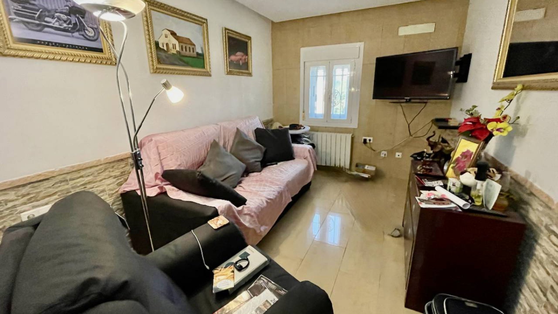 Resale - Villa -
Guardamar del Segura