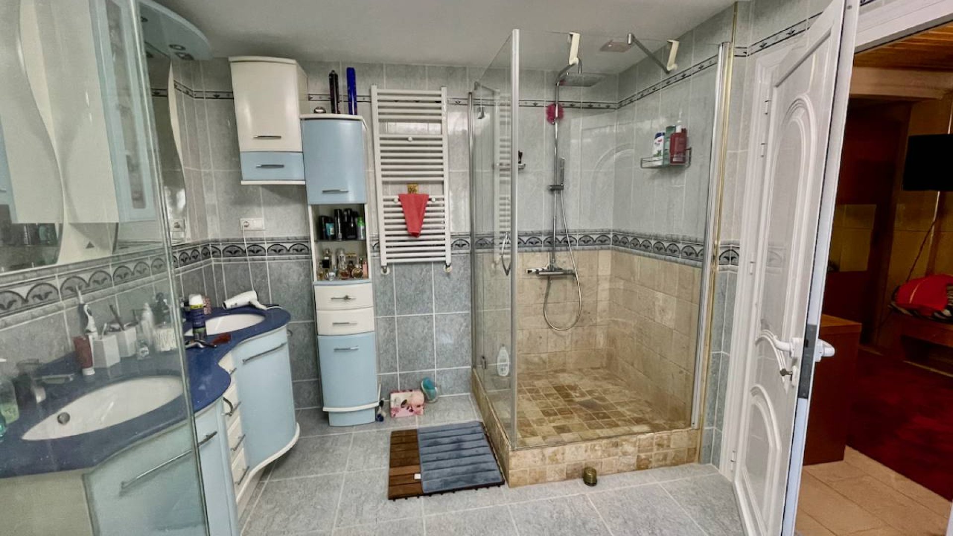 Resale - Villa -
Guardamar del Segura